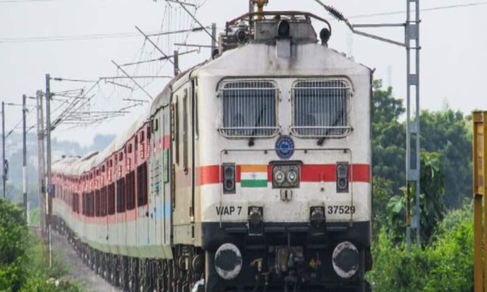 यात्रियों को असुविधा के लिए खेद है, अब 26 फरवरी तक छत्तीसगढ़ से नहीं चलेंगी यह ट्रेनें, पढ़ें खबर