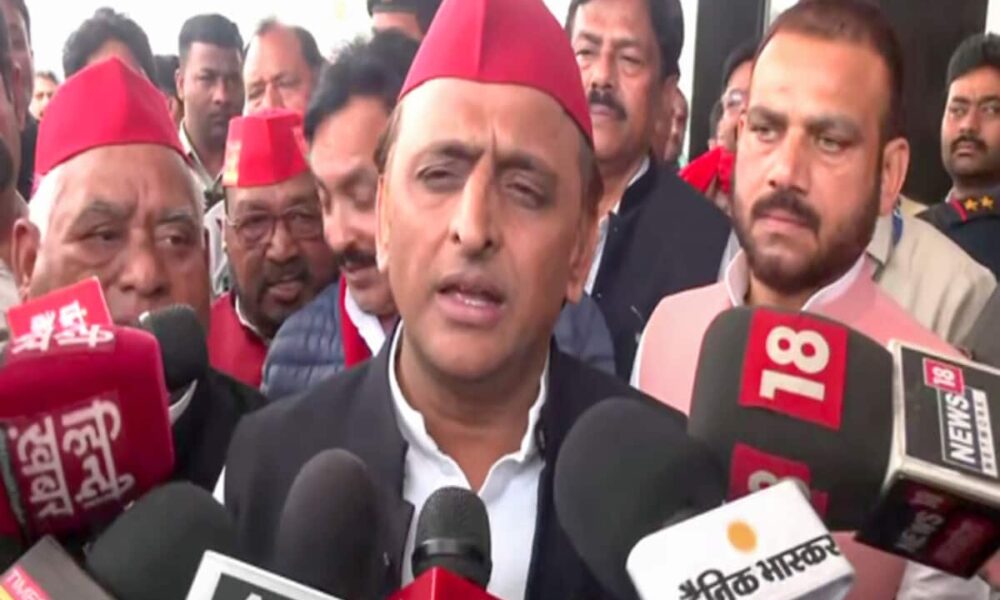 akhilesh yadav will not go to cbi says samajwadi party