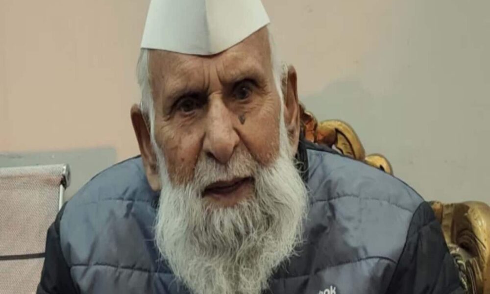 संभल के सपा सांसद शफीकुर्रहमान बर्क का निधन, लंबी बीमारी से थे पीड़ित