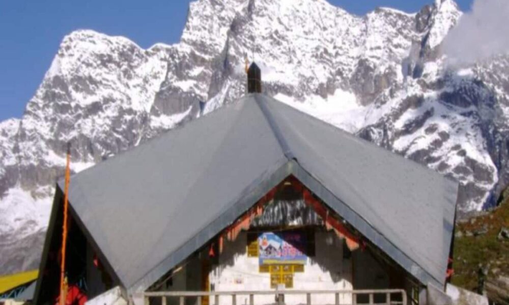 Shri Hemkund Sahib doors will open on 25 May Gurudwara Trust started preparations