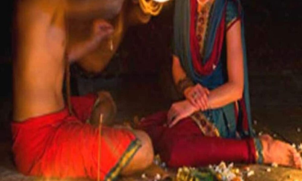 अमीर बना दूंगा; एक ही परिवार की तीन महिलाओं को जाल में फंसा कर तांत्रिक ने 10 दिनों तक किया रेप