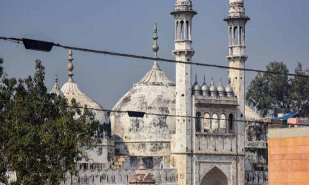 मुस्लिम पक्ष को सुप्रीम कोर्ट से भी राहत नहीं, ज्ञानवापी में पूजा के आदेश के खिलाफ तत्काल सुनवाई से इनकार