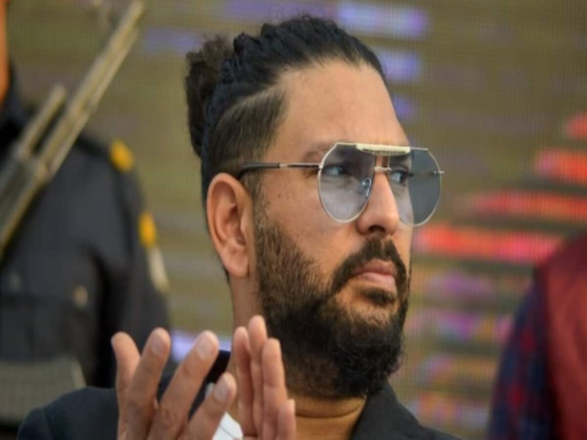 पूर्व क्रिकेटर युवराज सिंह के पंचकूला स्थित घर में चोरी, 75 हजार रुपये और सोने के गहने गायब पूर्व क्रिकेटर युवराज सिंह के पंचकूला स्थित घर में चोरी, 75 हजार रुपये और सोने के गहने गायब