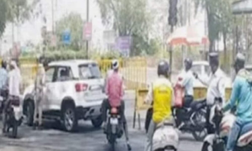 अब सड़क पर बिना हैलमेट गाड़ी चलाते दिखे पुलिस जवान तो खैर नहीं, एसपी ने जारी किया फरमान