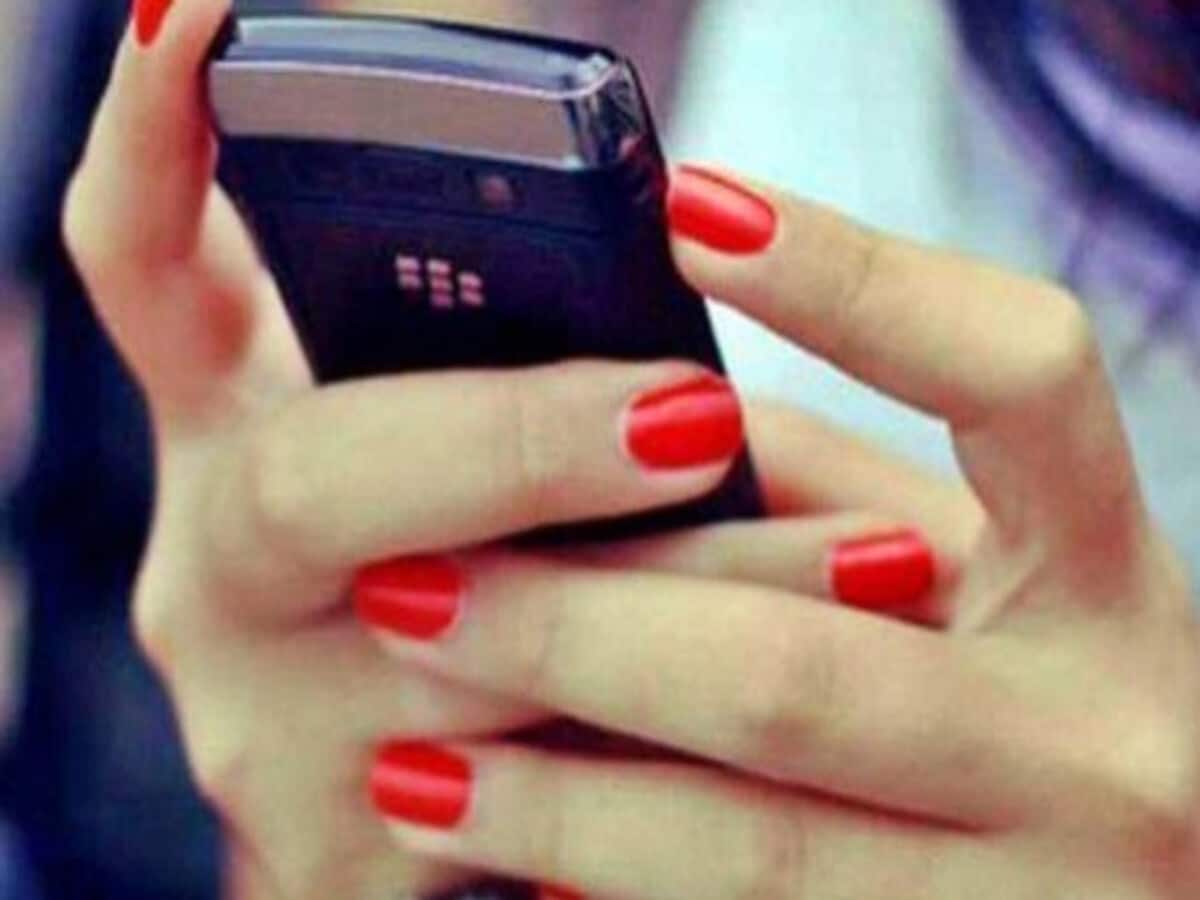 हुस्न के जाल में इंस्पेक्टर-कांस्टेबल को फंसाया, फिर शुरू किया असली खेल; ऐसे खुली रैकेट की पोल हुस्न के जाल में इंस्पेक्टर-कांस्टेबल को फंसाया, फिर शुरू किया असली खेल; ऐसे खुली रैकेट की पोल