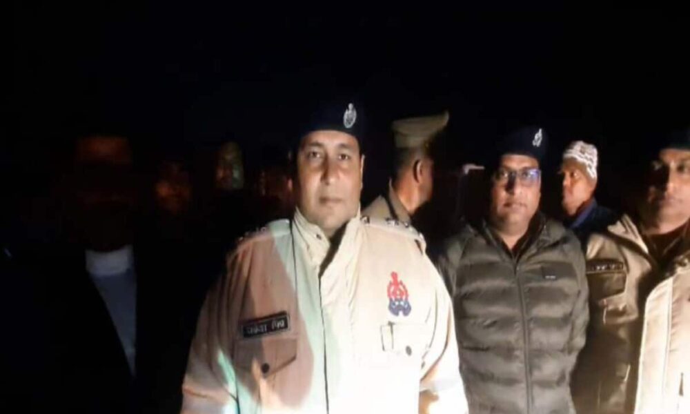 यूपी पुलिस का ऑपरेशन लंगड़ा, 25 हजार के इनामी शातिर को एनकाउंटर में किया गिरफ्तार