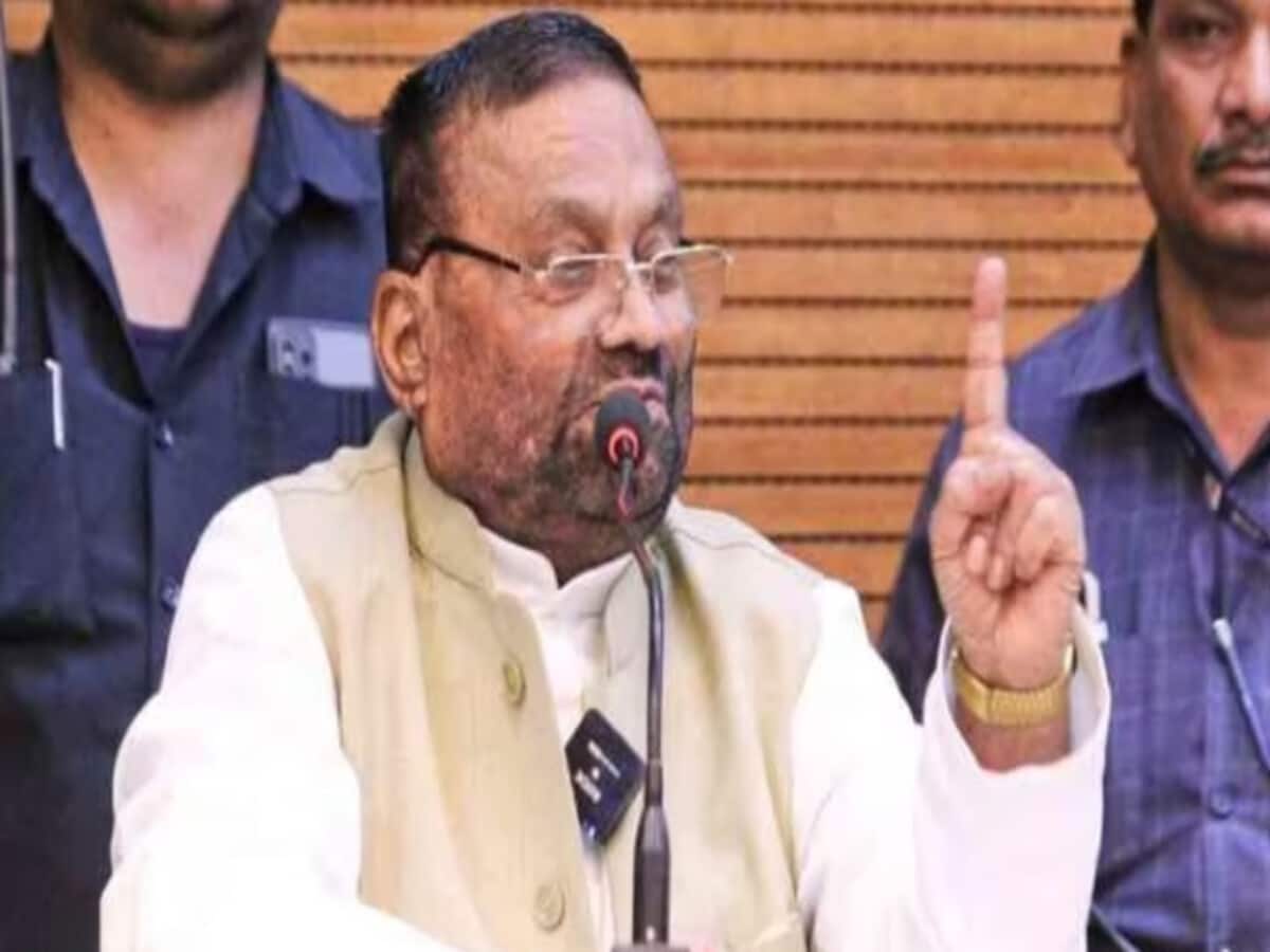 swami prasad maurya will contest from kushinagar candidate from deoria also commented on india alliance – स्वामी प्रसाद मौर्य कुशीनगर से लड़ेंगे, देवरिया से भी कैंडिडेट देकर बोले swami prasad maurya will contest from kushinagar candidate from deoria also commented on india alliance – स्वामी प्रसाद मौर्य कुशीनगर से लड़ेंगे, देवरिया से भी कैंडिडेट देकर बोले