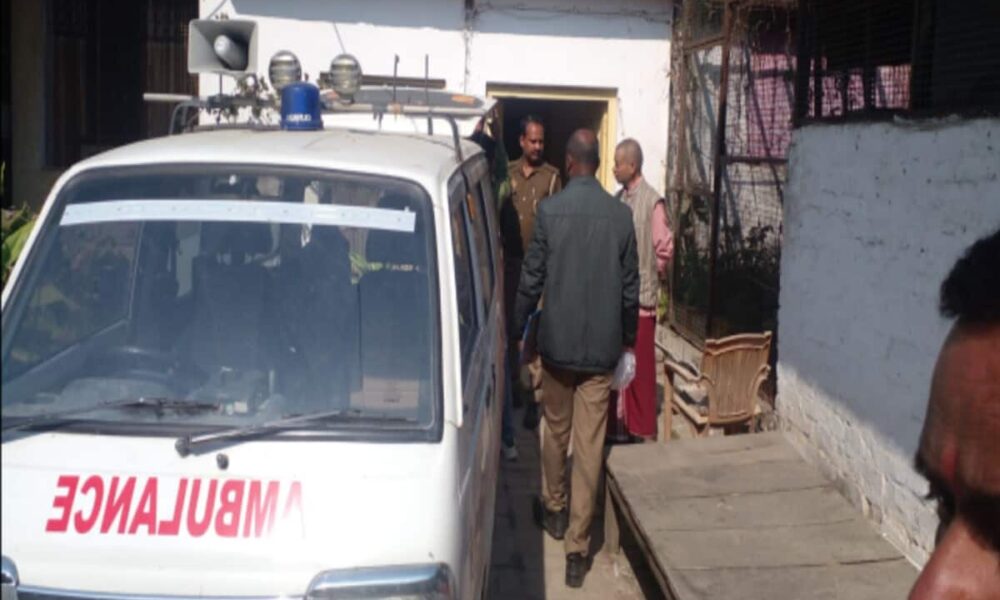 कर्ज में डूबे रंगकर्मी ने अपनी मां की गला दबाकर की हत्या, 3 पन्ने का काबूलनामा, थाने में किया सरेंडर