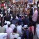 चार साल की बच्ची से रेप के खिलाफ सड़क पर AAP, दो थानों के बाहर प्रदर्शन