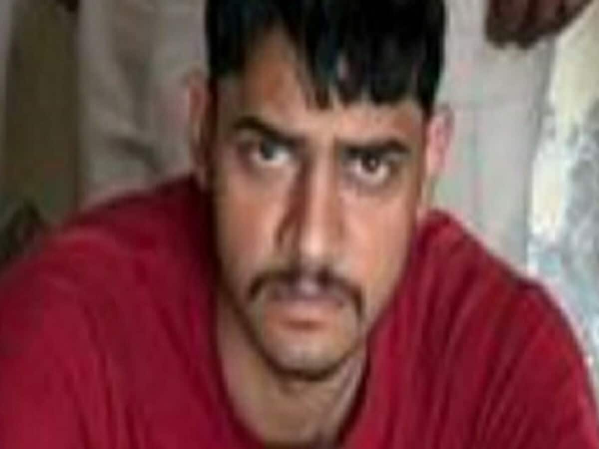 गैंगस्टर कुलदीप जघीना हत्याकांड: 50 हजार का इनामी बदमाश सचिन गिरफ्तार, पक़ड़ में ऐसे आया गैंगस्टर कुलदीप जघीना हत्याकांड: 50 हजार का इनामी बदमाश सचिन गिरफ्तार, पक़ड़ में ऐसे आया