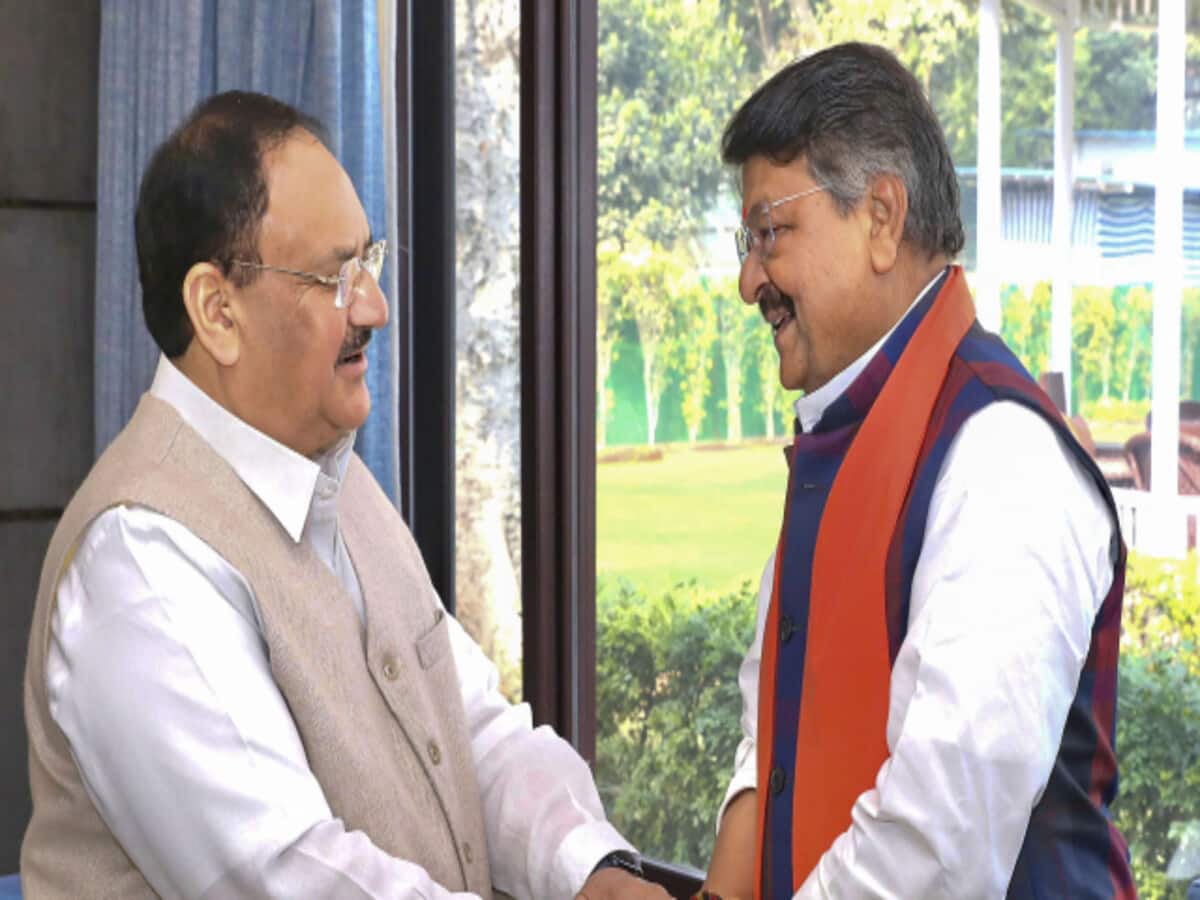 इंदौर सांसद का टिकट काटेगी BJP! कैलाश विजयवर्गीय के बयान से अटकलें; किसे मिलेगा मौका? इंदौर सांसद का टिकट काटेगी BJP! कैलाश विजयवर्गीय के बयान से अटकलें; किसे मिलेगा मौका?