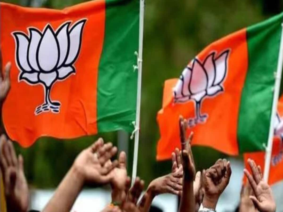छत्तीसगढ़ में भाजपा के पक्ष में माहौल बनाएगी हेमा मालिनी, पीएम मोदी समेत इन 40 स्टार प्रचारको की सूची जारी छत्तीसगढ़ में भाजपा के पक्ष में माहौल बनाएगी हेमा मालिनी, पीएम मोदी समेत इन 40 स्टार प्रचारको की सूची जारी