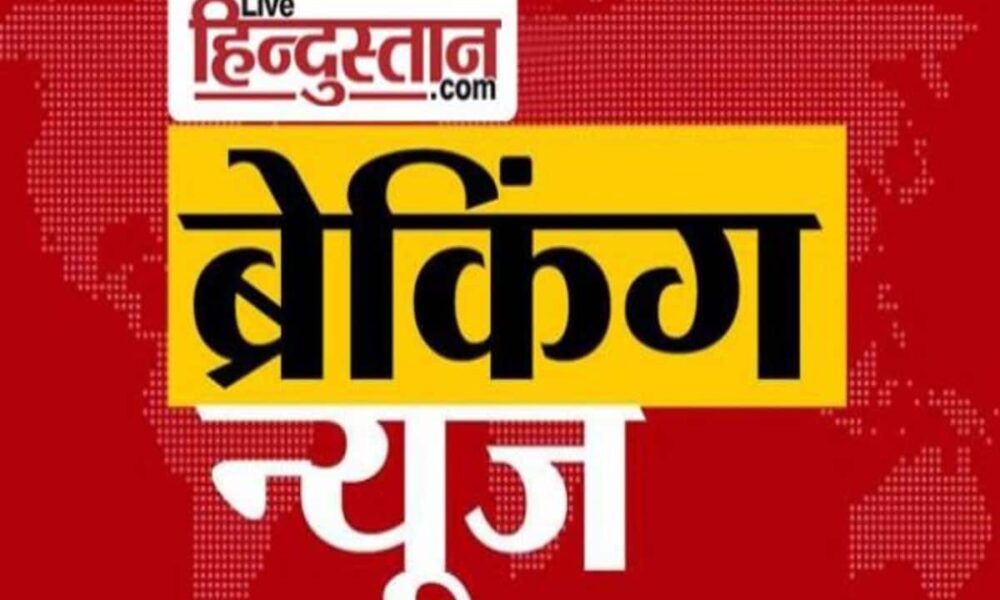 दिल्ली में बदरपुर फ्लाईओवर पर ट्रक ने कार को मारी टक्कर, 3 लोगों की मौत, 4 की हालत गंभीर