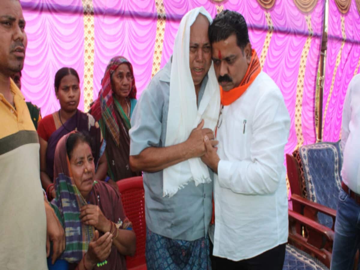 Home Minister Sharma reached Maoist stronghold said equal security for all no difference between Congress BJP ready for conditional talks with Naxalites – माओवादियों के गढ़ में पहुंचे गृह मंत्री शर्मा, बोले Home Minister Sharma reached Maoist stronghold said equal security for all no difference between Congress BJP ready for conditional talks with Naxalites – माओवादियों के गढ़ में पहुंचे गृह मंत्री शर्मा, बोले