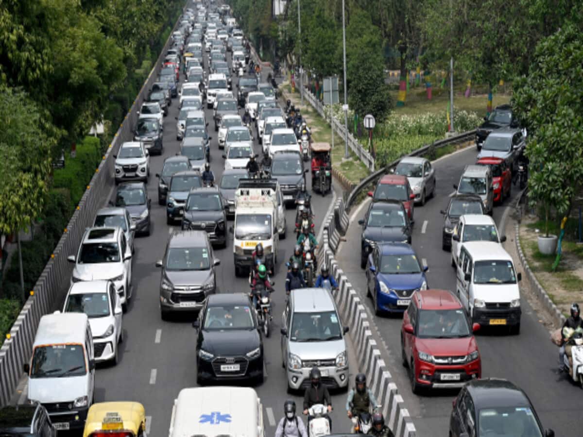 दिल्ली-NCR को चुनाव से पहले राहत, CNG की अब क्या नई कीमत; कहां सबसे सस्ता दिल्ली-NCR को चुनाव से पहले राहत, CNG की अब क्या नई कीमत; कहां सबसे सस्ता