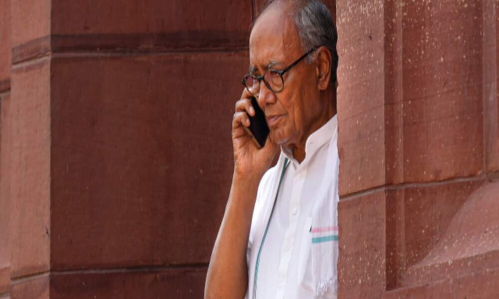 Digvijay Singh will contest Lok Sabha election Congress finalized Arun yadav against Scindia