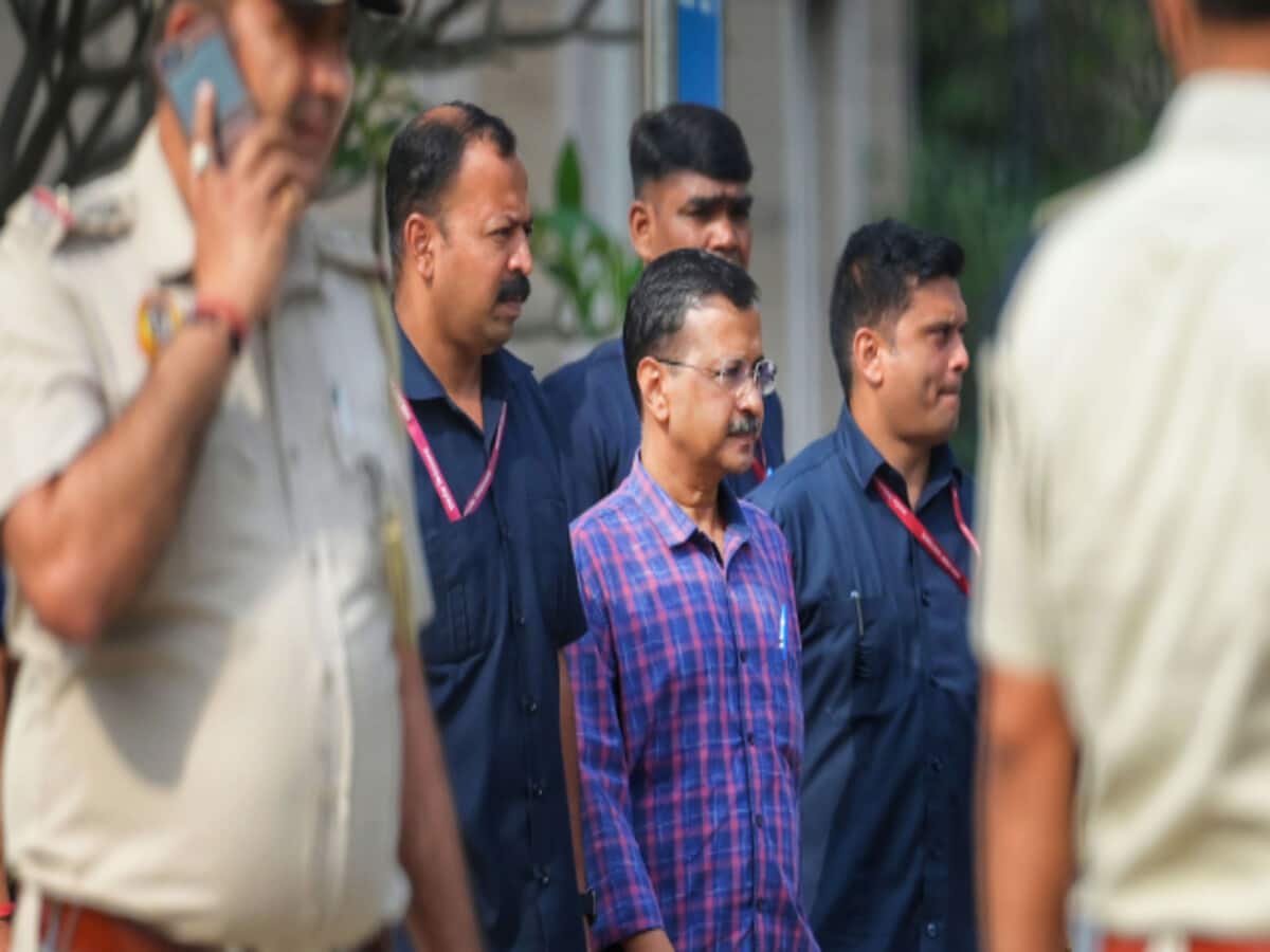 केजरीवाल को सीएम पद से हटाया जाए; हाई कोर्ट में एक और याचिका दायर, नहीं थम रहीं मुश्किलें केजरीवाल को सीएम पद से हटाया जाए; हाई कोर्ट में एक और याचिका दायर, नहीं थम रहीं मुश्किलें