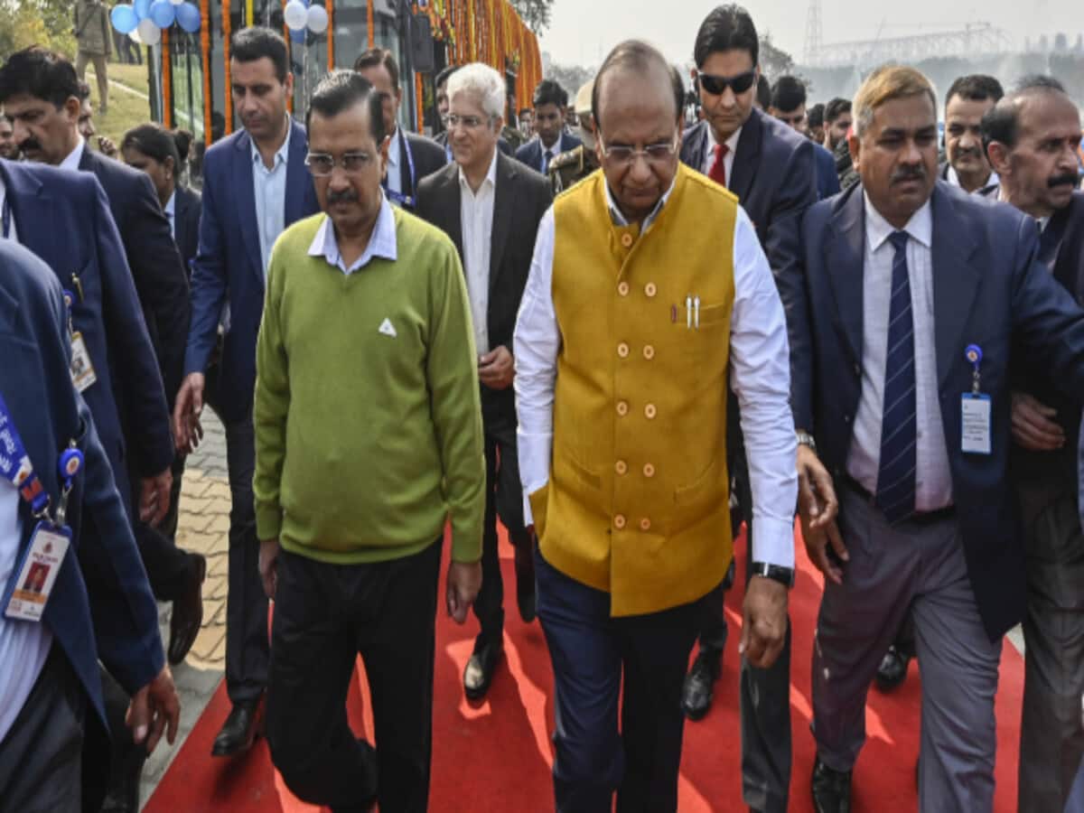 केजरीवाल सरकार और एलजी के बीच फिर क्यों शुरू हुआ शक्ति पर संग्राम, SC ने केंद्र सरकार को भेजा नोटिस