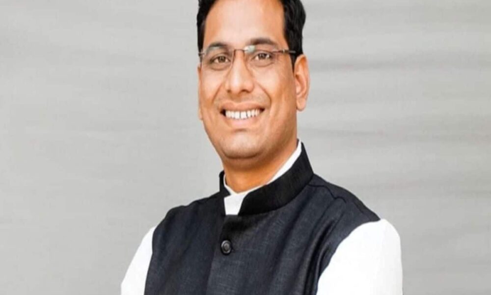 Lok Sabha Elections: फिर दिखी कांग्रेस की अंदरूनी कलह, बिलासपुर उम्मीदवार के खिलाफ आमरण अनशन; क्या मांग