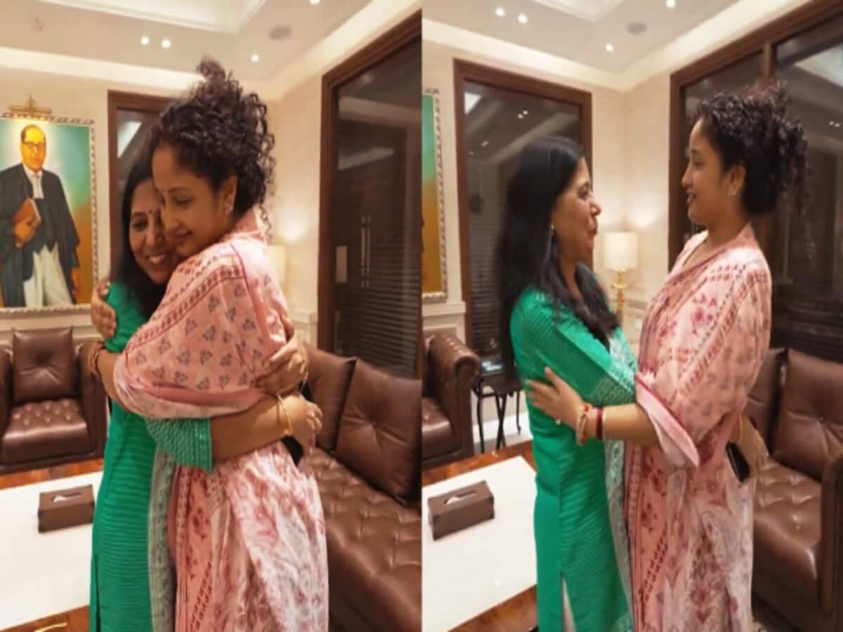 तेरा गम, मेरा गम…; सुनीता केजरीवाल का हाल लेने पहुंचीं हेमंत सोरेन की पत्नी कल्पना तेरा गम, मेरा गम…; सुनीता केजरीवाल का हाल लेने पहुंचीं हेमंत सोरेन की पत्नी कल्पना