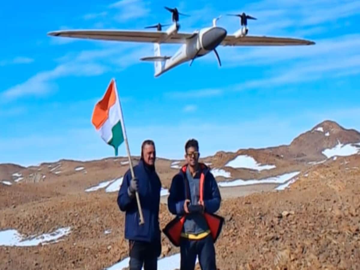 भारत पहली बार ड्रोन सर्वे में सफल, सर्वे ऑफ इंडिया के अंटार्कटिका अभियान में सफलता से यह होगा फायदा भारत पहली बार ड्रोन सर्वे में सफल, सर्वे ऑफ इंडिया के अंटार्कटिका अभियान में सफलता से यह होगा फायदा