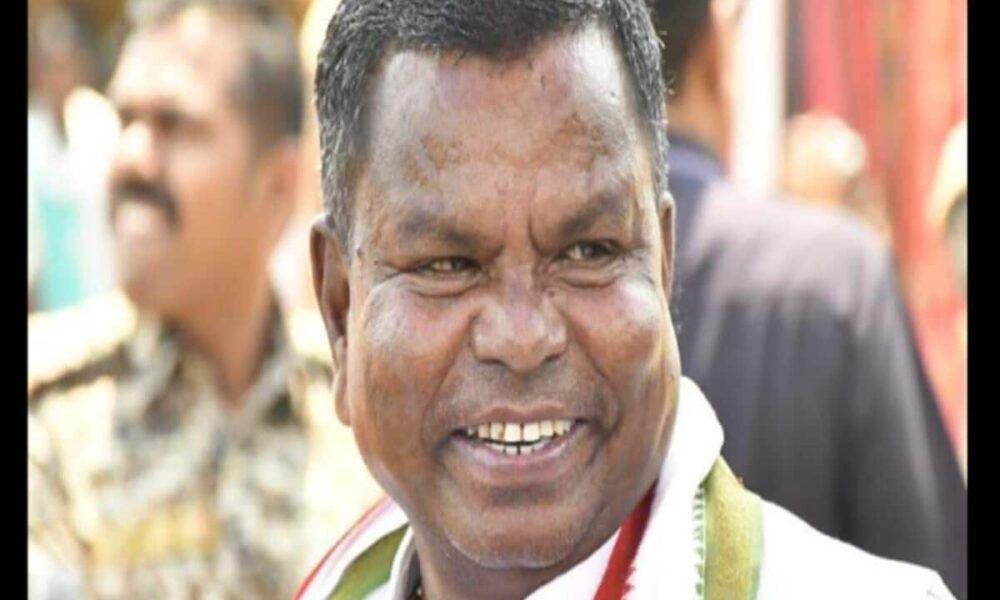 Loksabha election congress fielded former minister and MLA Kawasi Lakhma on Bastar seat swapping sitting MP Deepak Baij