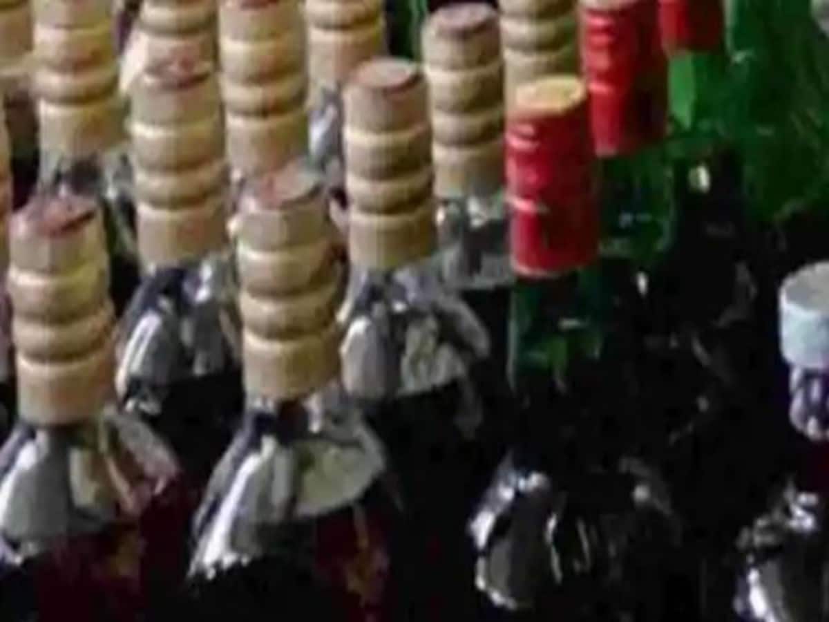 liquor supplied from luxury vehicles during holi and election season police caught huge consignment liquor supplied from luxury vehicles during holi and election season police caught huge consignment
