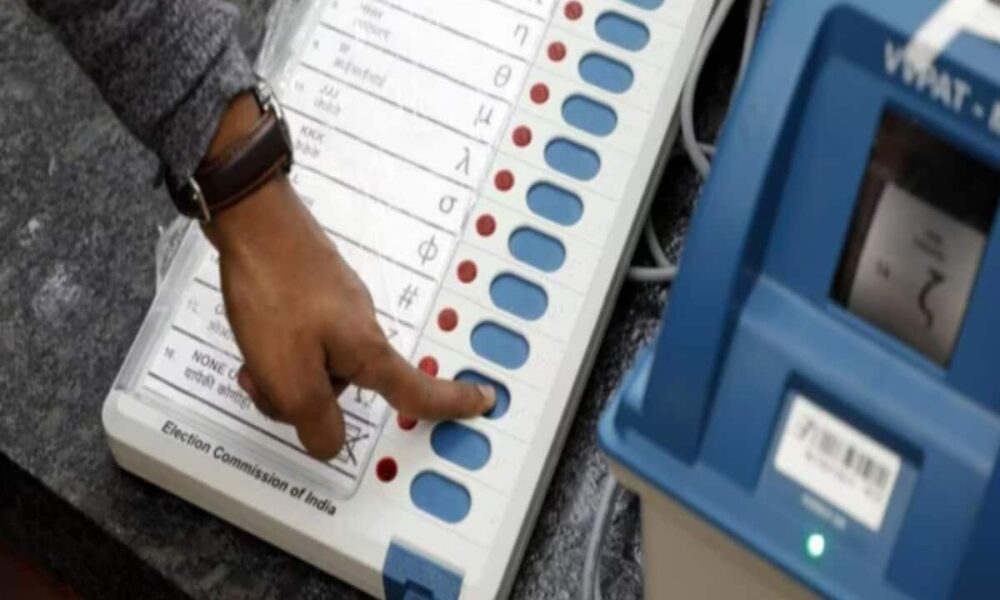 पंजाब में चुनाव आयोग का ऐक्शन, सहायक रिटर्निंग ऑफिसर हटाए गए; 5 SSP बदले