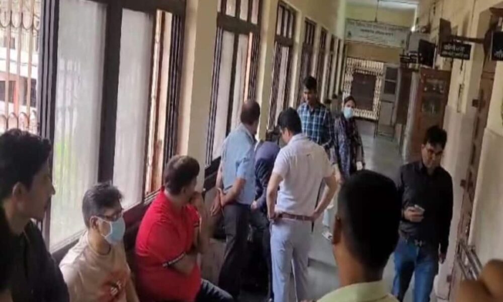 महादेव सट्टा मामला: गिरीश और सूरज को रायपुर कोर्ट लेकर पहुंची ED