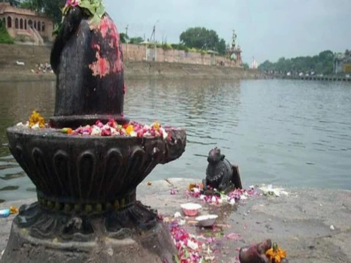शिवालयों की नगरी आरंग जहां छिपे हैं कई रहस्य, त्रेता में श्रीराम और द्वापर में श्रीकृष्ण ने की यहां पूजा शिवालयों की नगरी आरंग जहां छिपे हैं कई रहस्य, त्रेता में श्रीराम और द्वापर में श्रीकृष्ण ने की यहां पूजा