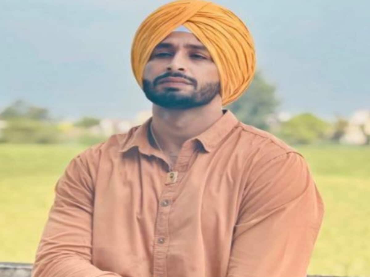 कौन हैं नवदीप सिंह जलबेरा? किसानों की सभा से पहले हरियाणा पुलिस ने क्यों किया गिरफ्तार कौन हैं नवदीप सिंह जलबेरा? किसानों की सभा से पहले हरियाणा पुलिस ने क्यों किया गिरफ्तार