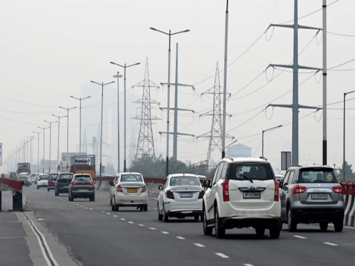 NCR वालों के लिए गुड न्यूज, एक्सप्रेसवे के किनारे 30 हजार वर्ग मीटर जमीन पर रेस्तरां स्ट्रीट बनाने की तैयारी NCR वालों के लिए गुड न्यूज, एक्सप्रेसवे के किनारे 30 हजार वर्ग मीटर जमीन पर रेस्तरां स्ट्रीट बनाने की तैयारी