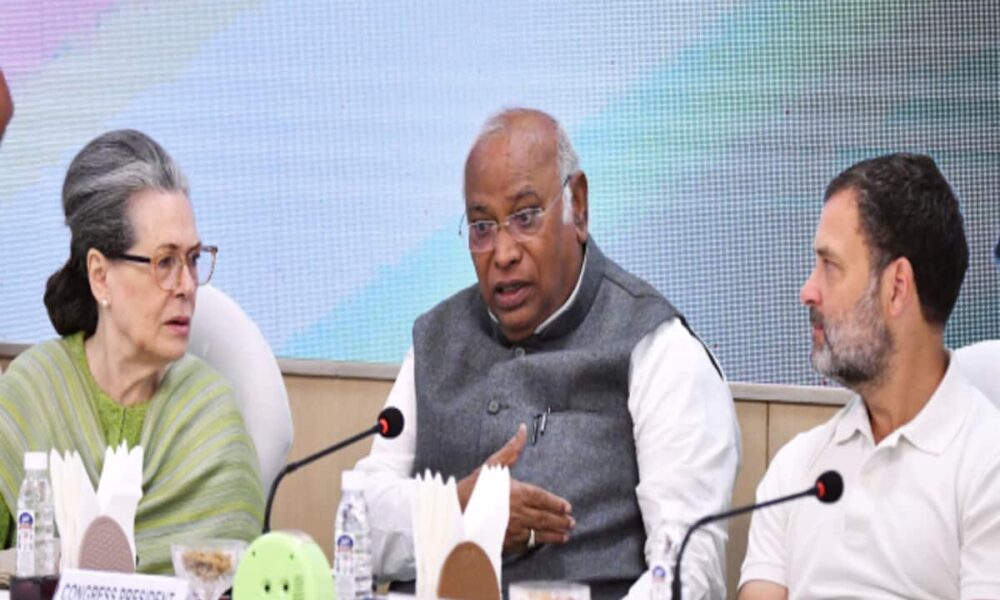 fighting BJP candidates Congress got entangled among themselves Haridwar Nainital Lok Sabha seats