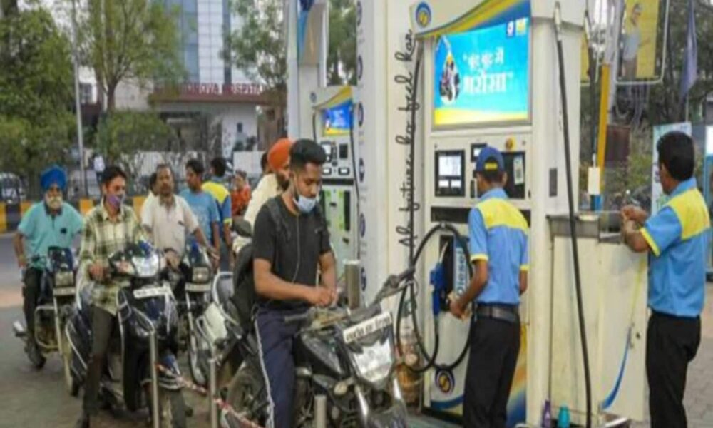 जयपुर में कल से खुलेंगे पेट्रोल पंप; सरकार ने दिया भरोसा, माने संचालक और वापस ली हड़ताल