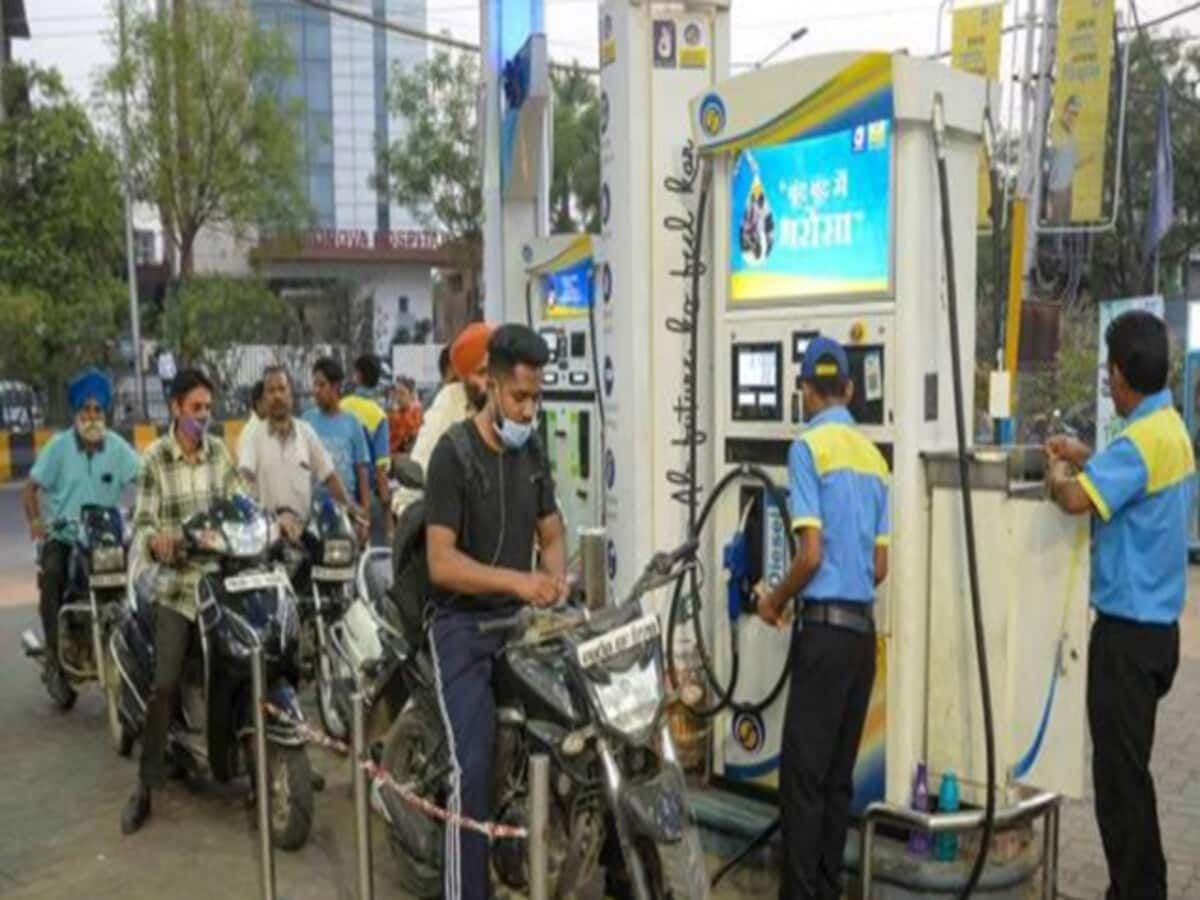 जयपुर में कल से खुलेंगे पेट्रोल पंप; सरकार ने दिया भरोसा, माने संचालक और वापस ली हड़ताल जयपुर में कल से खुलेंगे पेट्रोल पंप; सरकार ने दिया भरोसा, माने संचालक और वापस ली हड़ताल