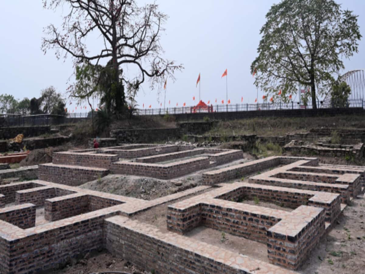 छत्तीसगढ़ के सीताबाड़ी में खुदाई के दौरान मिला था ढाई हजार साल पुराना कुआं, मौर्यकाल तक के अवशेष का भी जिक्र छत्तीसगढ़ के सीताबाड़ी में खुदाई के दौरान मिला था ढाई हजार साल पुराना कुआं, मौर्यकाल तक के अवशेष का भी जिक्र