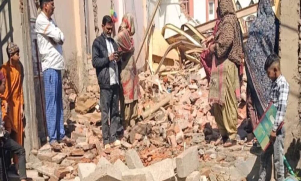dda demolish rat miner vakil hasan house encroachment removed in 2016 also