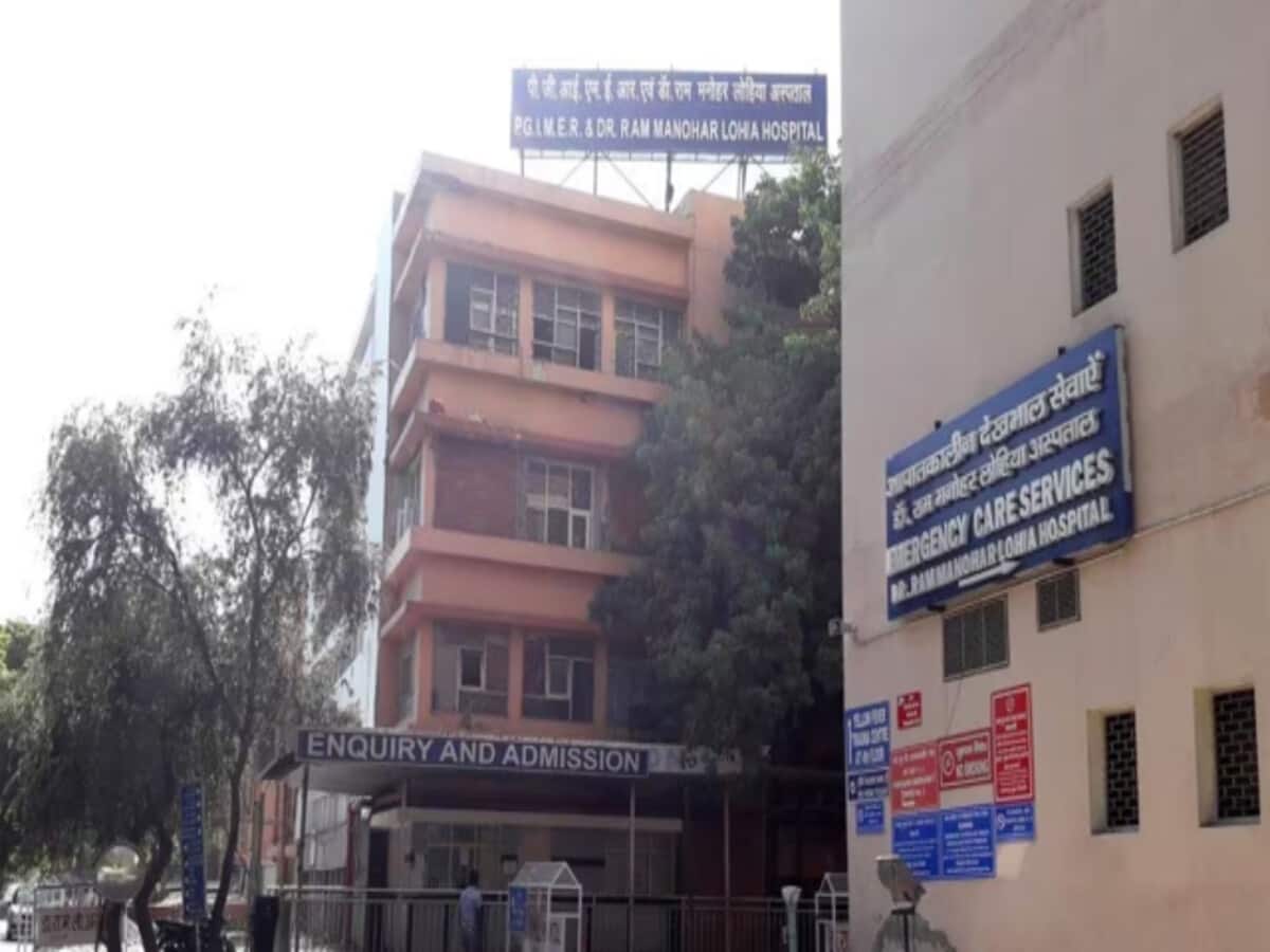 All hospitals of Delhi on high alert on Holi beds reserved These records of last year are scary All hospitals of Delhi on high alert on Holi beds reserved These records of last year are scary