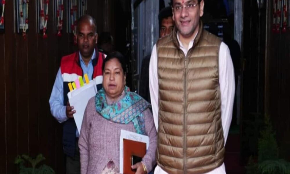 गोवंश को लावारिस छोड़ने वालों पर सख्ती के मूड में सरकार, जल्द बनाएगी कानून