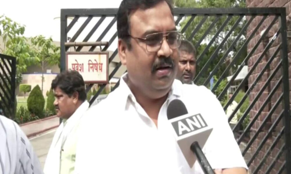 कौन हैं सिद्धार्थ कुशवाहा जिन्हें कांग्रेस ने दिया सतना लोकसभा का टिकट, BJP MP को विधानसभा में हराया था