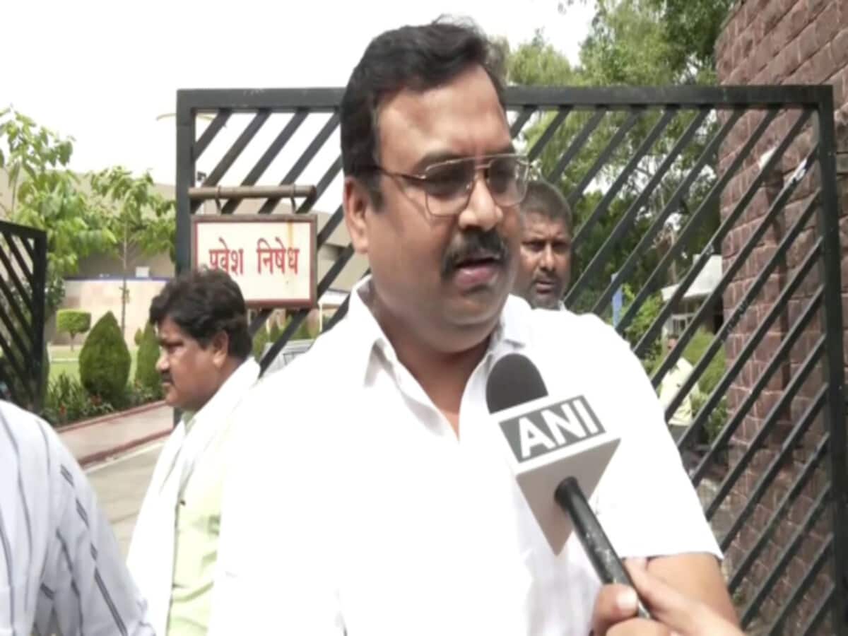 कौन हैं सिद्धार्थ कुशवाहा जिन्हें कांग्रेस ने दिया सतना लोकसभा का टिकट, BJP MP को विधानसभा में हराया था कौन हैं सिद्धार्थ कुशवाहा जिन्हें कांग्रेस ने दिया सतना लोकसभा का टिकट, BJP MP को विधानसभा में हराया था
