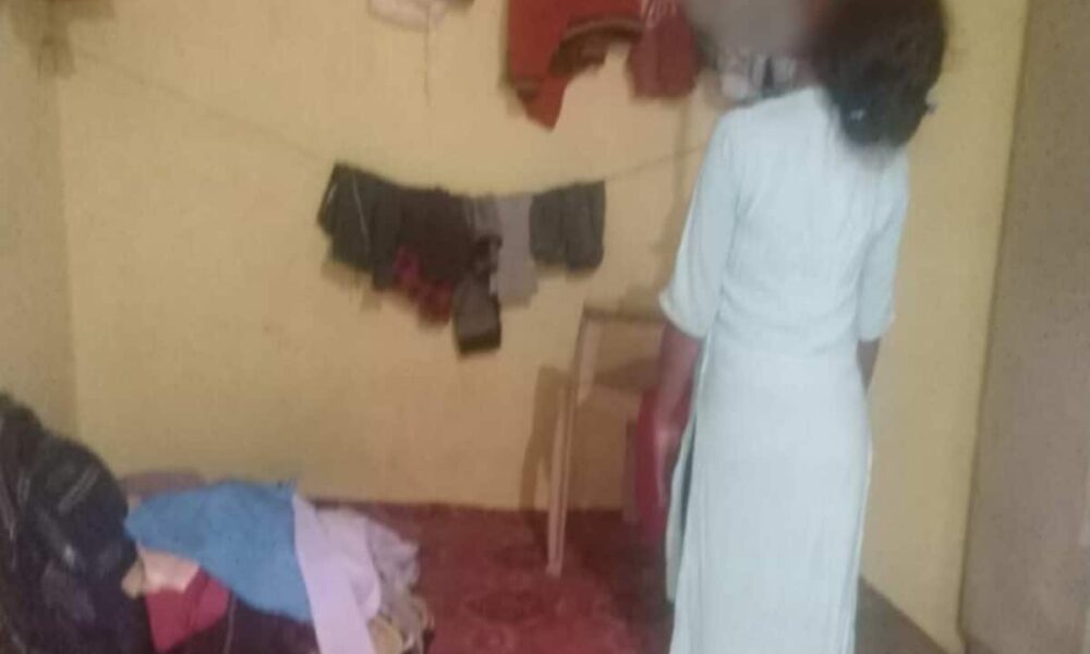 11th class student committed suicide hanged herself at home police engaged in investigation