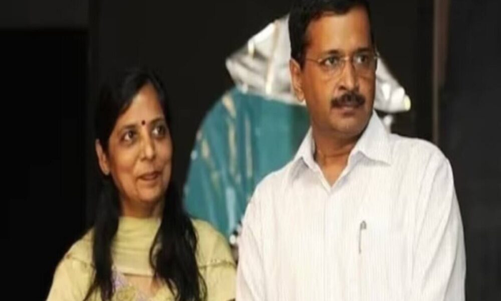 मेरे लिए मंदिर जाना, 1000 रुपए वाला वादा पूरा करूंगा; जेल से केजरीवाल का संदेश लेकर आईं पत्नी सुनीता