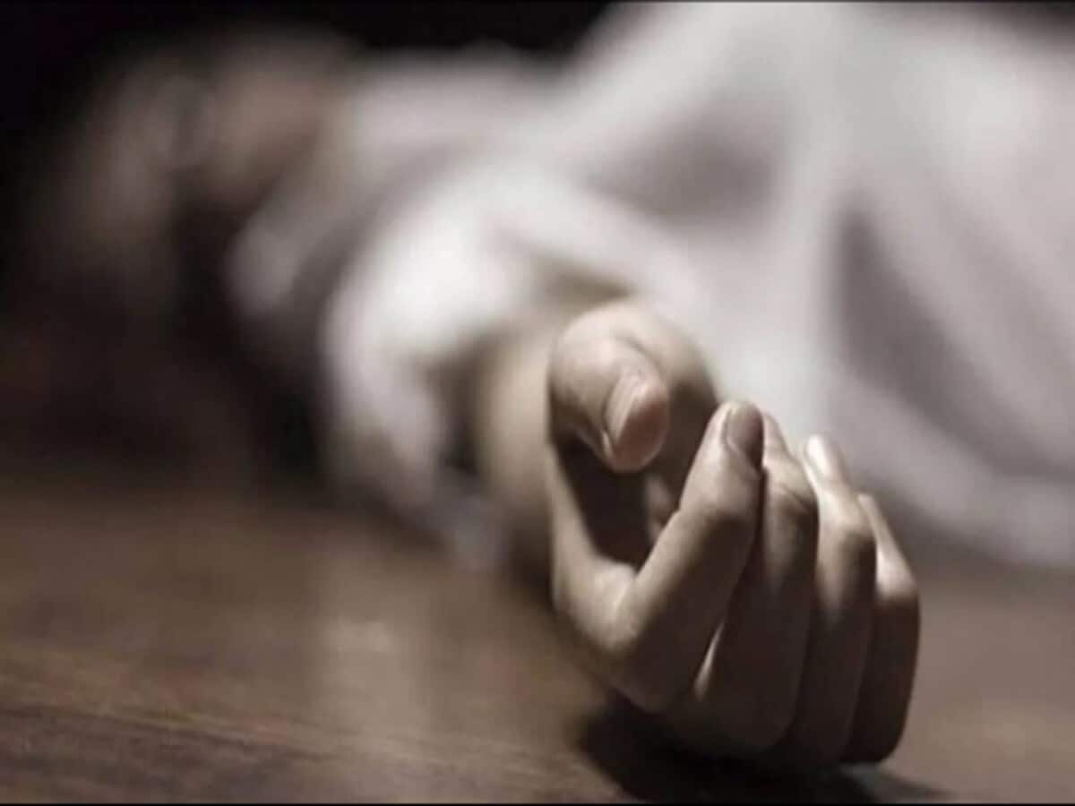 Father killed minor daughter by strangulation over character doubt and filed missing report in chhatarpur Father killed minor daughter by strangulation over character doubt and filed missing report in chhatarpur