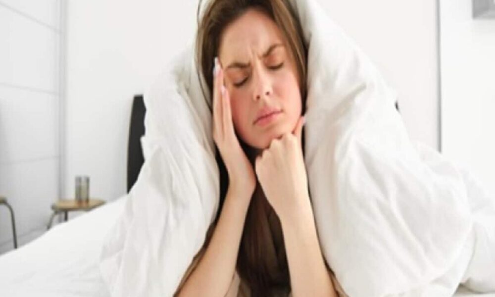 holi 2024: effective tips to get rid of bhang or alcohol hangover after holi party