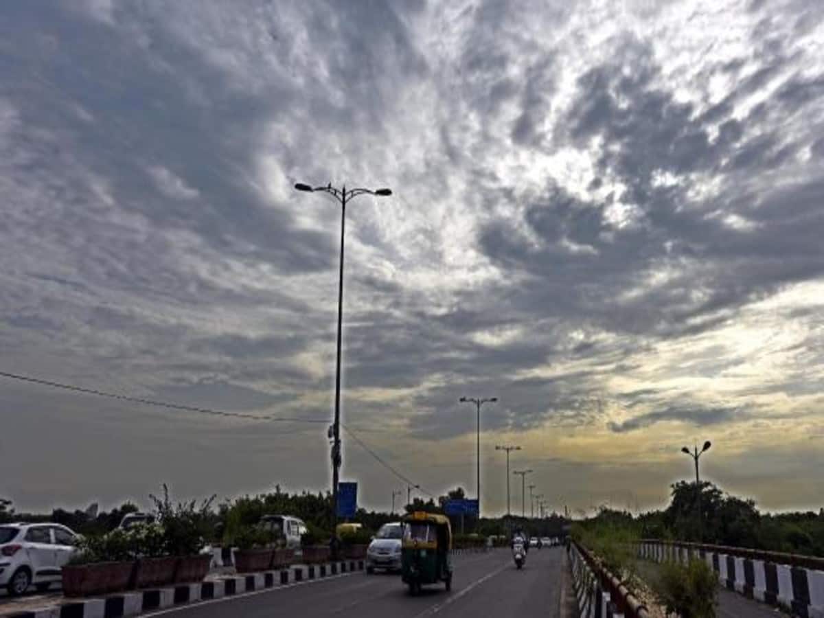 छत्तीसगढ़ में पारा हुआ हाई, 40 डिग्री तक पहुंचा तापमान, आग उबलती गर्मी के बीच बारिश के संकेत छत्तीसगढ़ में पारा हुआ हाई, 40 डिग्री तक पहुंचा तापमान, आग उबलती गर्मी के बीच बारिश के संकेत