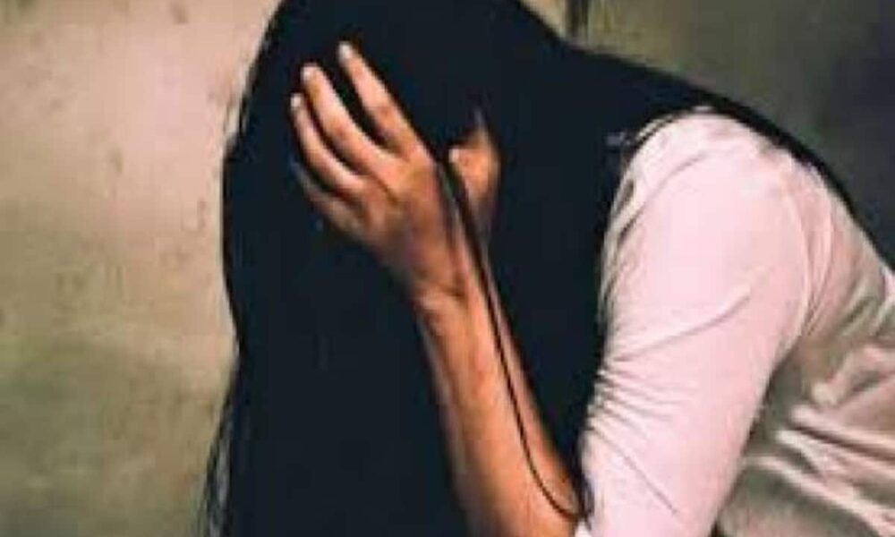 महिला ने लवर पर भी दर्ज कराया रेप का केस, अब पति-प्रेमी एक ही जेल में कैद, क्या है मामला?