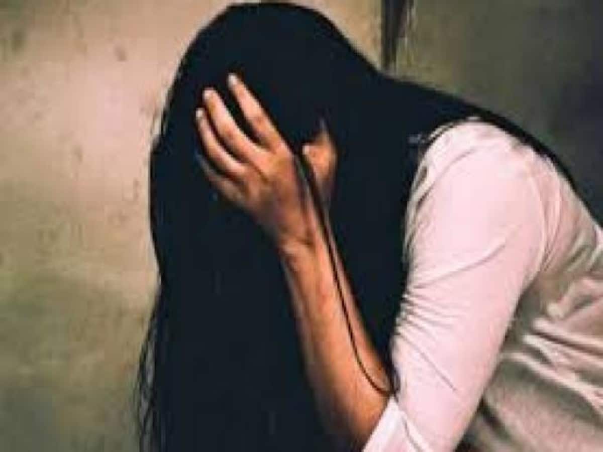 महिला ने लवर पर भी दर्ज कराया रेप का केस, अब पति-प्रेमी एक ही जेल में कैद, क्या है मामला? महिला ने लवर पर भी दर्ज कराया रेप का केस, अब पति-प्रेमी एक ही जेल में कैद, क्या है मामला?