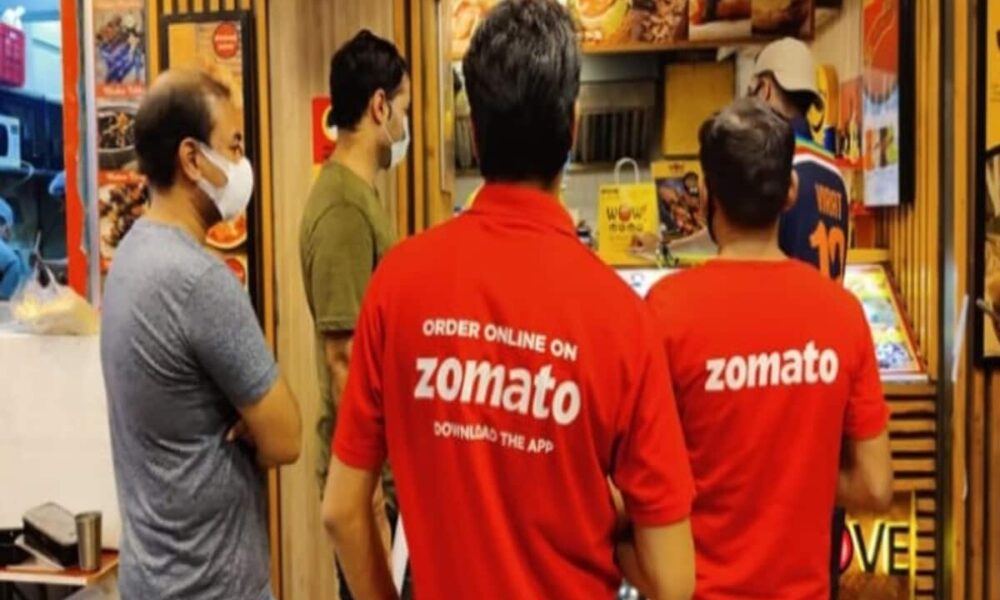 Chinese company sold Zomato shares worth rs 2800 crore stock slipped from record high – इस चीनी कंपनी ने बेच दिए ₹2800 करोड़ के Zomato के शेयर, रिकॉर्ड हाई से फिसला स्टॉक, Business News