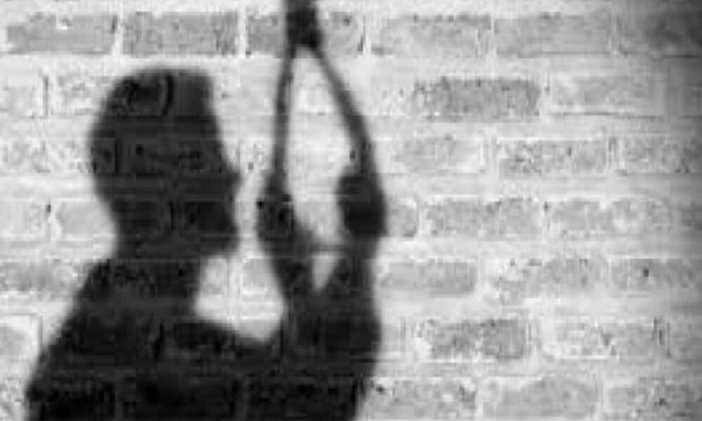 wife doesn t agree to anything up police constable hangs himself suicide by writing suicide note